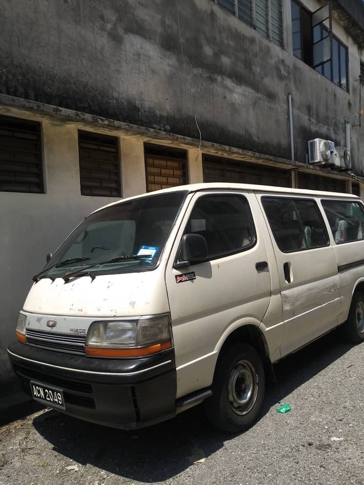 Kerata Sewa Ipoh, Sewa Sebuah TOYOTA Van Hiaca - Image 2
