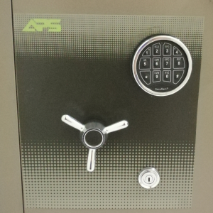APS SS3 KL & SAFELOGIC PN Digital Lock Home Safe - Image 3