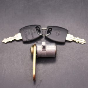 CL Cyber Lock CL1/3 AM8 261-20-91/CAM LOCK - Image 4